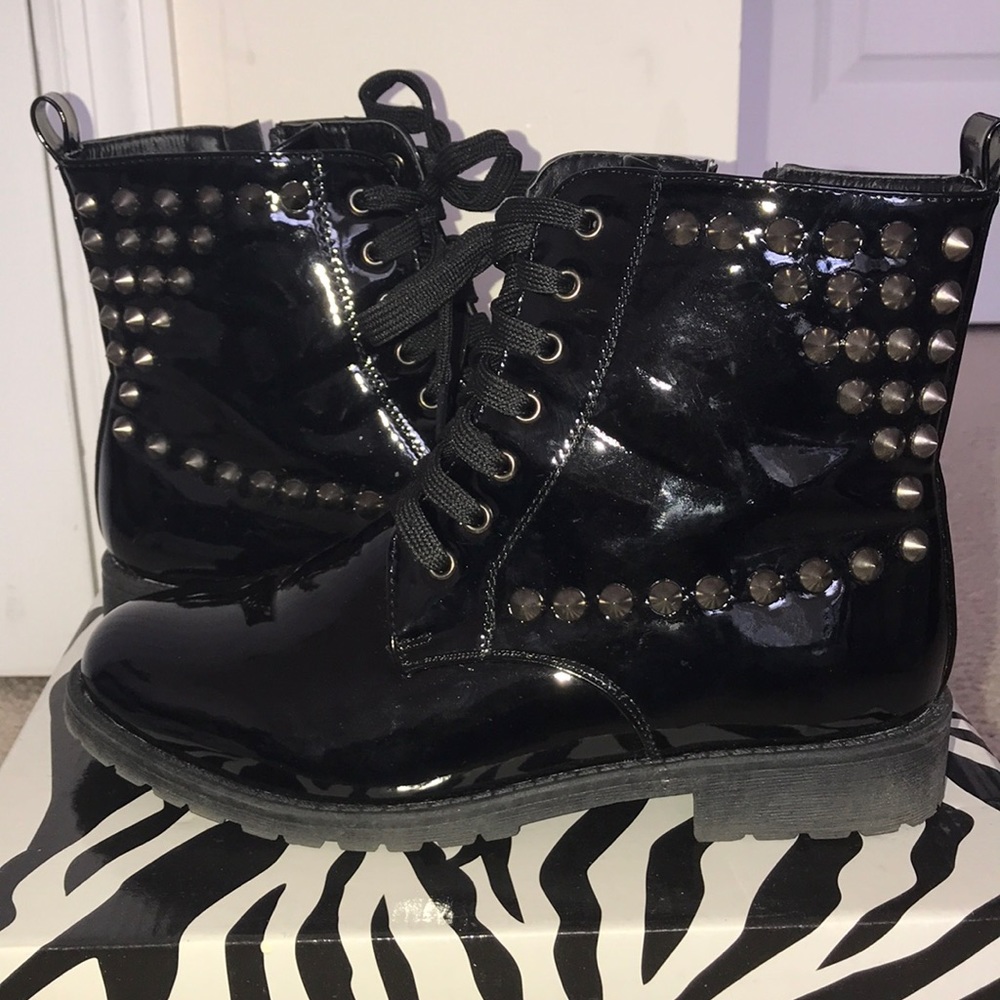 Black boots